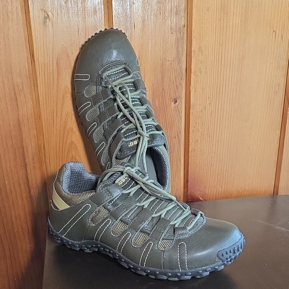 Tsubo Leather Walking/Hiking Shoes Olive Green